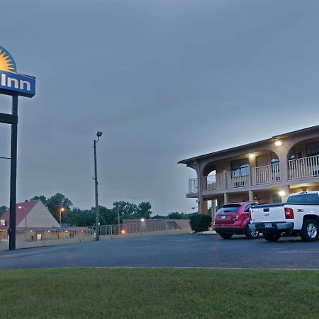 Days Inn By Wyndham Downtown-Nashville West Trinity Lane Extérieur photo