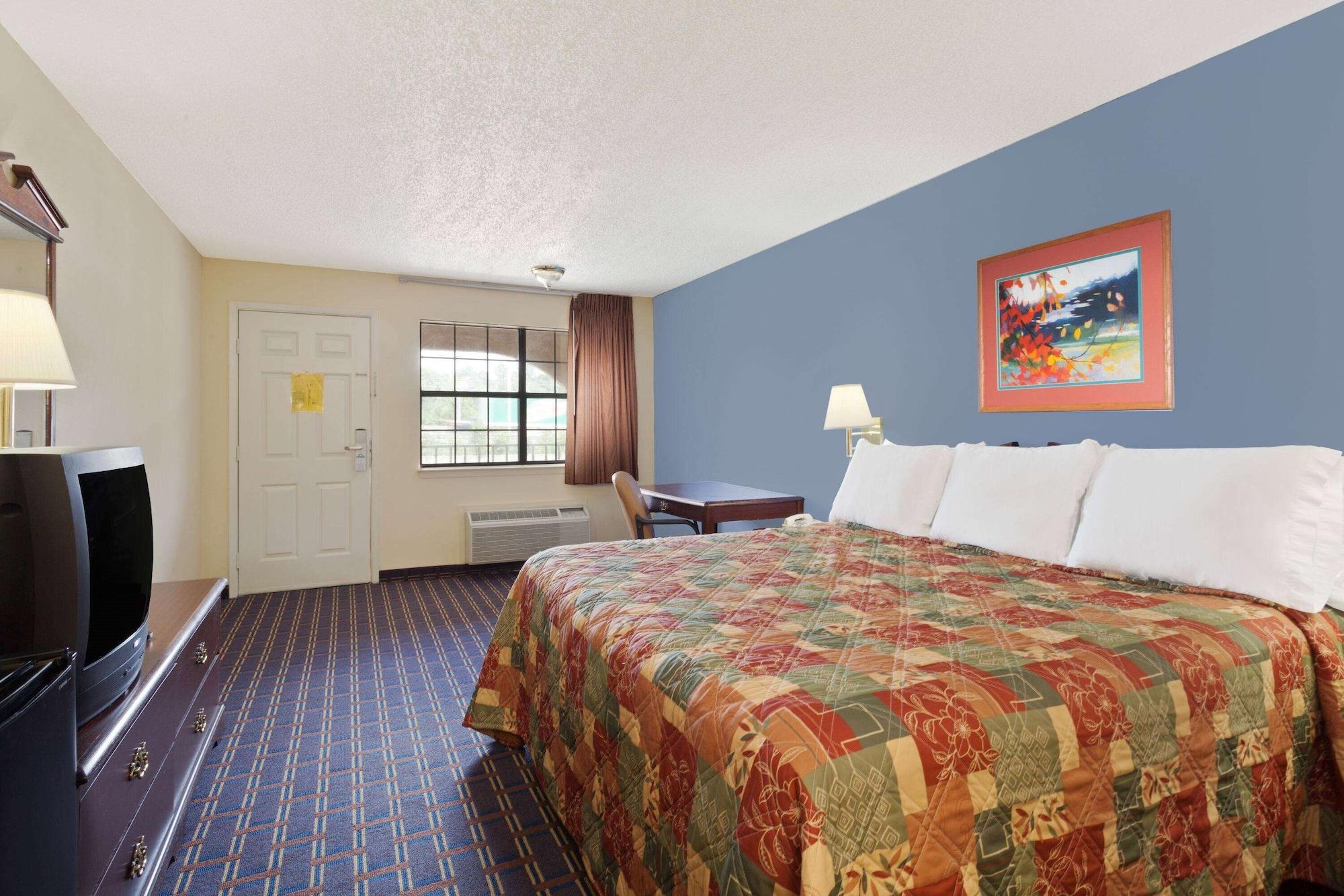Days Inn By Wyndham Downtown-Nashville West Trinity Lane Extérieur photo