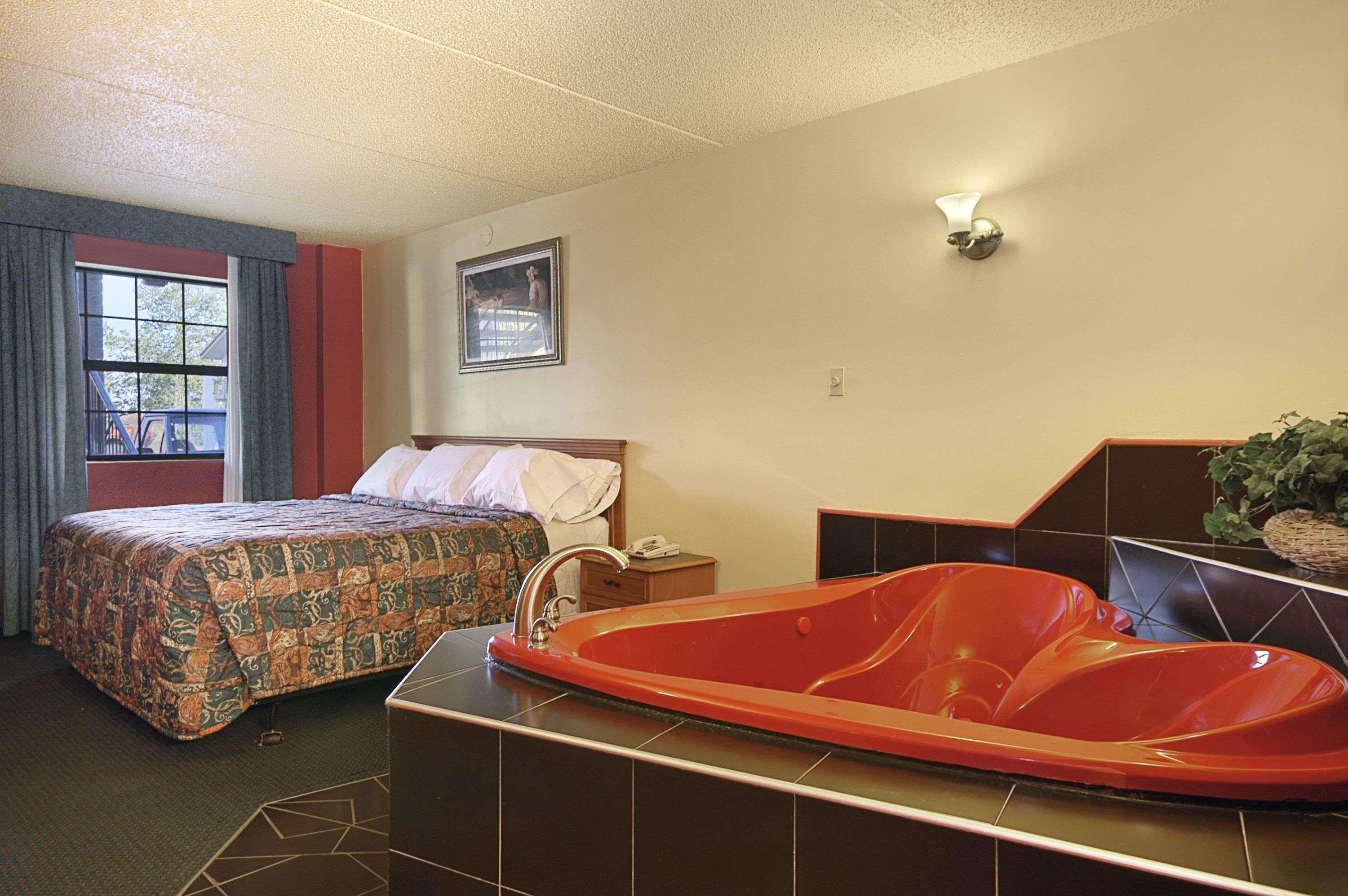 Days Inn By Wyndham Downtown-Nashville West Trinity Lane Extérieur photo