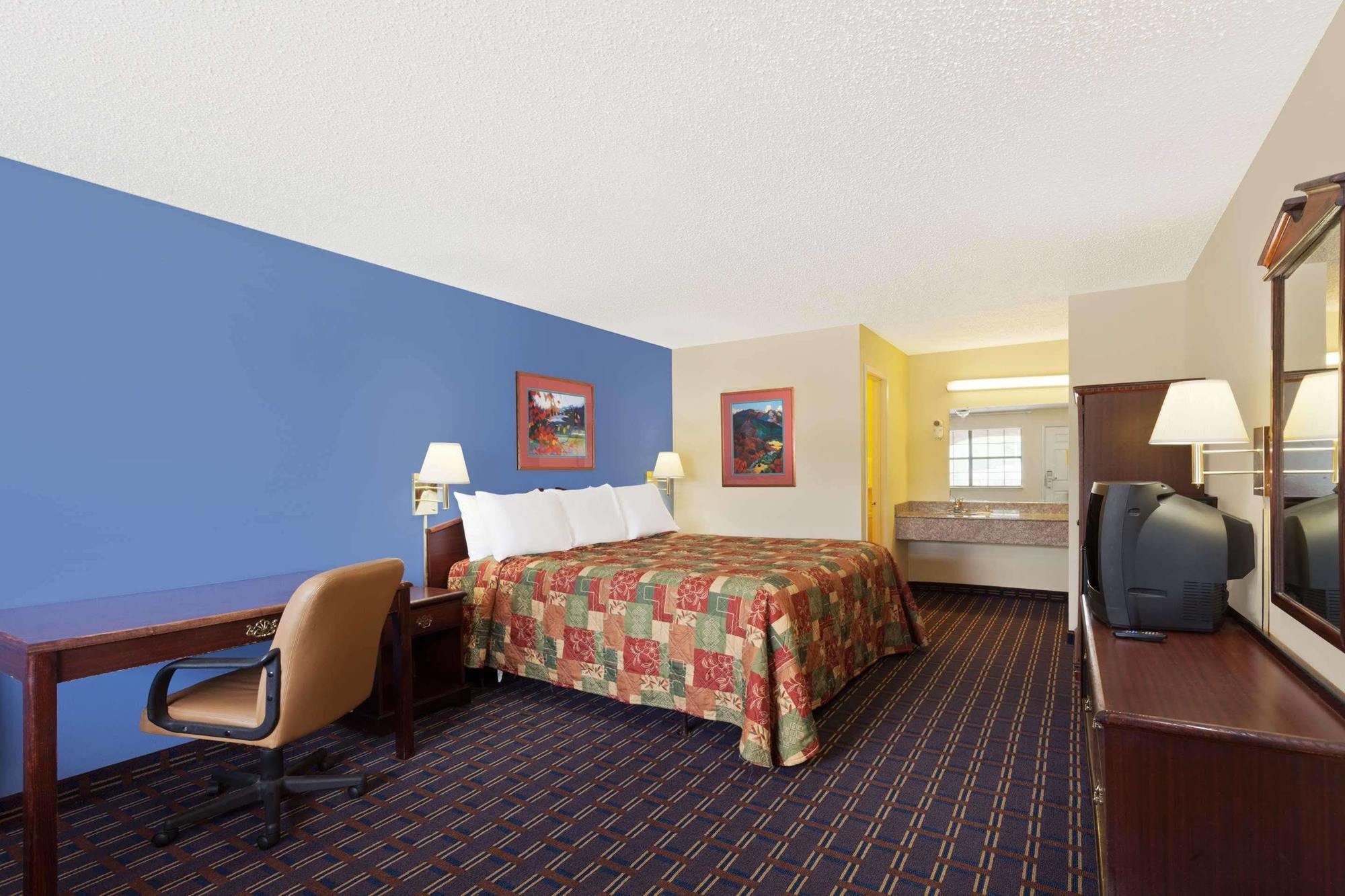 Days Inn By Wyndham Downtown-Nashville West Trinity Lane Extérieur photo